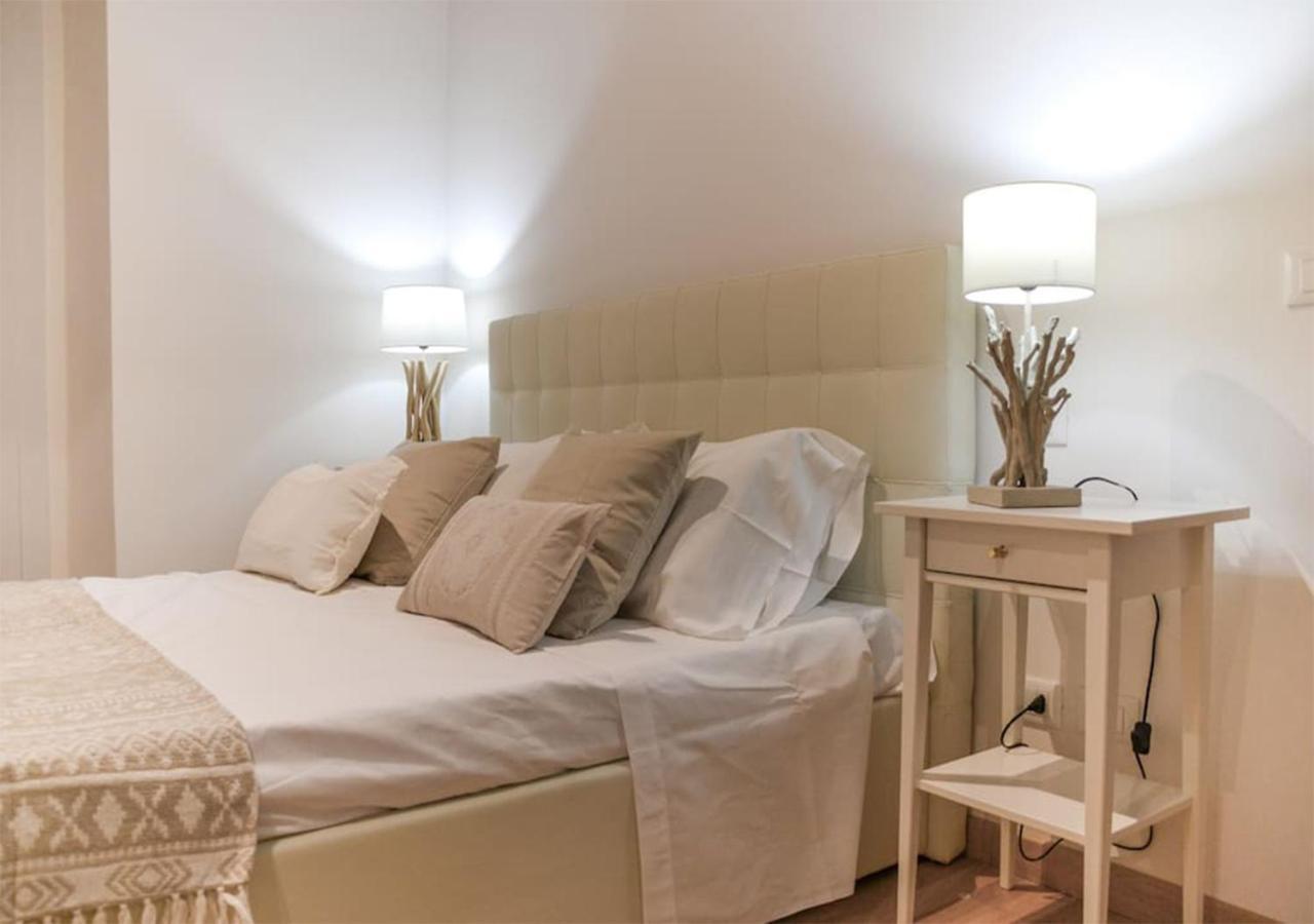 Navona Love Apartment โรม ภายนอก รูปภาพ