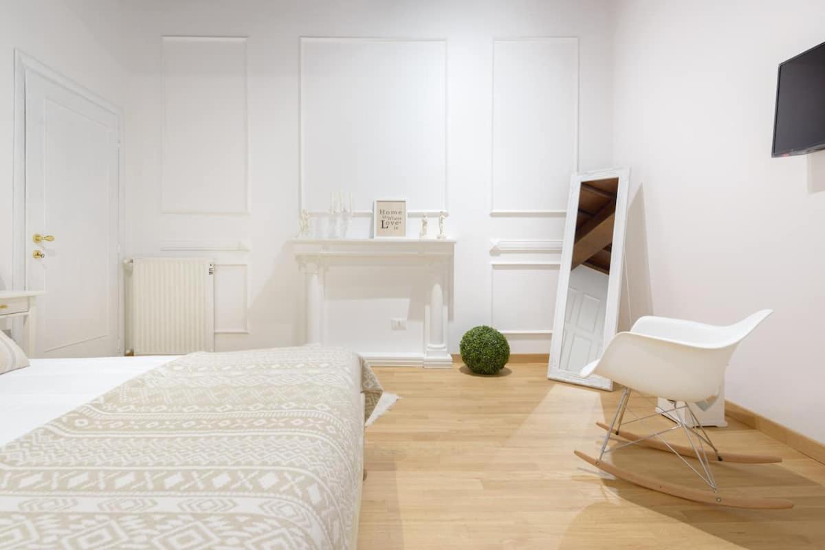 Navona Love Apartment โรม ภายนอก รูปภาพ