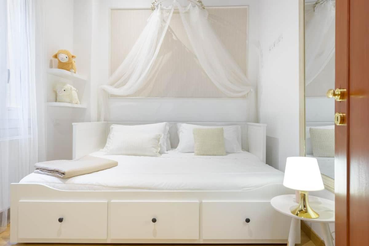 Navona Love Apartment โรม ภายนอก รูปภาพ